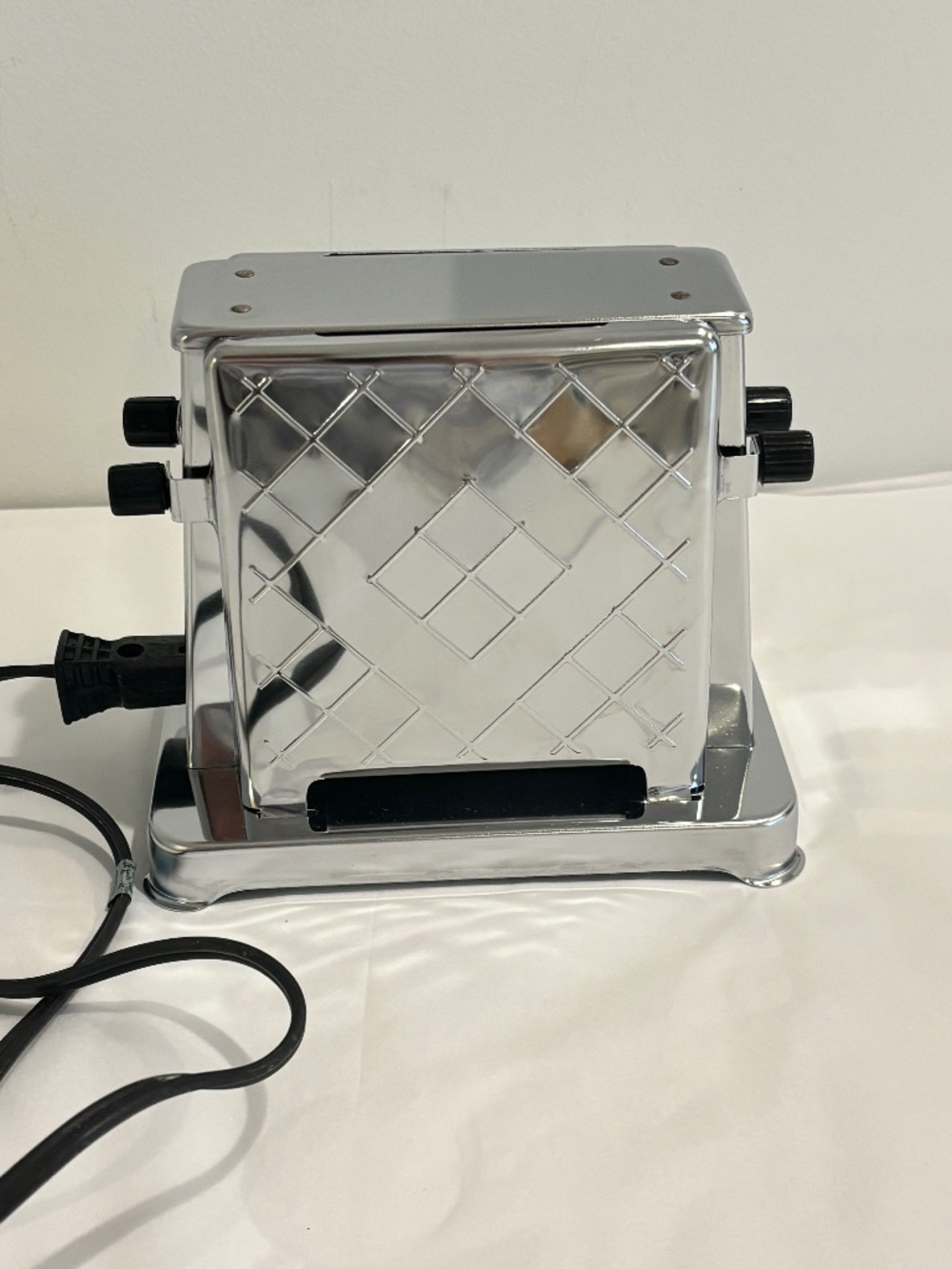 Vintage Mid Century toaster Toastess Model 202 'sturdy' drop side chrome finish